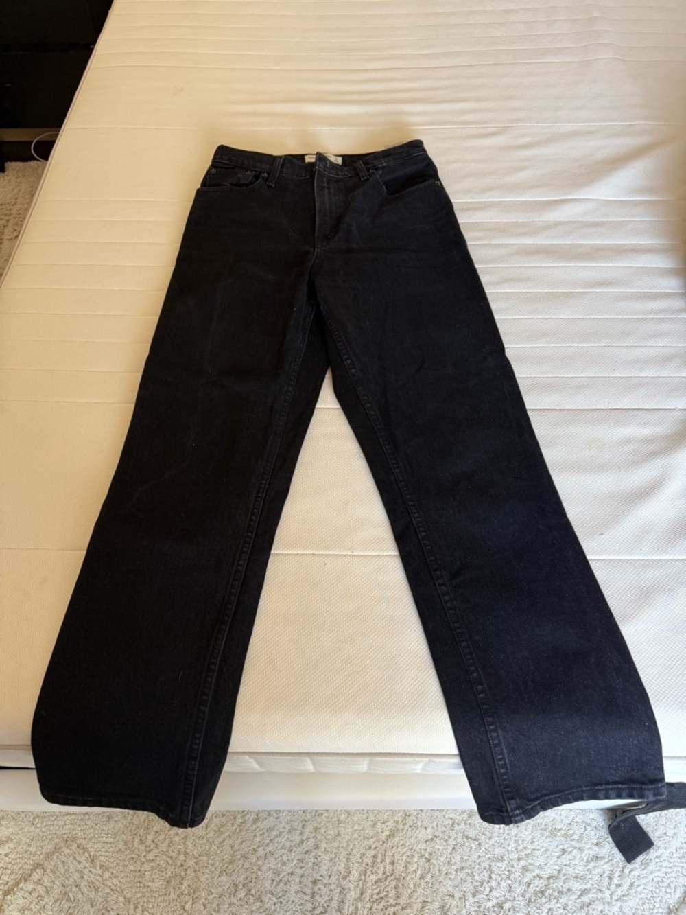 Abercrombie & Fitch Women's Black Straight-Leg Jeans